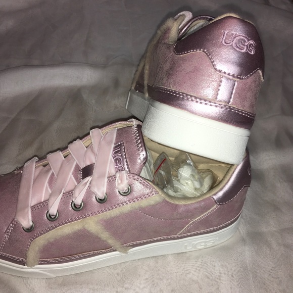 Ugg  👟 - Picture 6 of 8